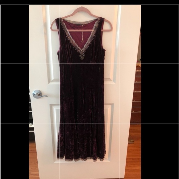 Elie Tahari Velvet Dress Size 8 - Picture 1 of 16